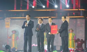 Chủ tịch Quốc hội: Huế cần xây dựng bộ máy quản lý chuyên sâu Chủ tịch Quốc hội: Huế cần xây dựng bộ máy quản lý chuyên sâu