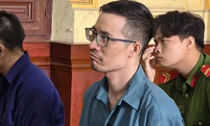 Nạn nhân của ông Trần Quí Thanh ra tòa với cáo buộc lừa hơn 85 tỷ Nạn nhân của ông Trần Quí Thanh ra tòa với cáo buộc lừa hơn 85 tỷ