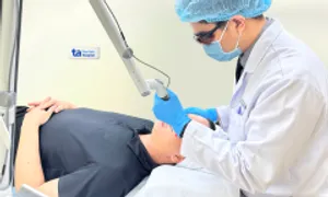 Kết hợp ba phương pháp trị da sạm nám Kết hợp ba phương pháp trị da sạm nám