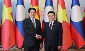 Việt - Lào dành ưu tiên cao nhất cho củng cố, tăng cường quan hệ Việt - Lào dành ưu tiên cao nhất cho củng cố, tăng cường quan hệ