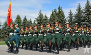 Quân nhân Việt Nam tới Moskva, bắt đầu tập duyệt binh Quân nhân Việt Nam tới Moskva, bắt đầu tập duyệt binh