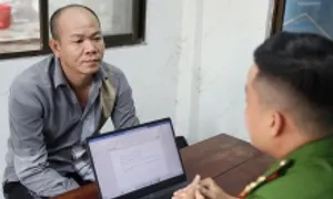 Trộm 80 điện thoại Trộm 80 điện thoại