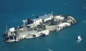 Ông Trump lệnh mở lại nhà tù khét tiếng