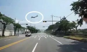 Xuất hiện video máy bay săn ngầm Hàn Quốc hạ độ cao trước khi rơi Xuất hiện video máy bay săn ngầm Hàn Quốc hạ độ cao trước khi rơi