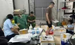 Phát hiện hàng nghìn sản phẩm mỹ phẩm nhập lậu Phát hiện hàng nghìn sản phẩm mỹ phẩm nhập lậu