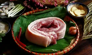 Có nên rửa thịt cá trước khi nấu?