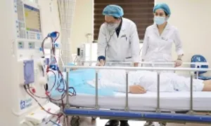 Mổ nối thông đường vào mạch máu cho người suy thận Mổ nối thông đường vào mạch máu cho người suy thận