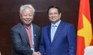 Thủ tướng đề nghị Ngân hàng AIIB hỗ trợ Việt Nam vốn làm đường sắt Thủ tướng đề nghị Ngân hàng AIIB hỗ trợ Việt Nam vốn làm đường sắt