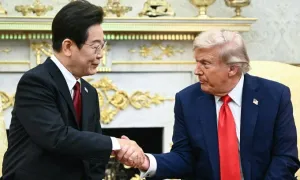 Hàn Quốc đề nghị ông Trump làm 'sứ giả hòa bình' với Triều Tiên