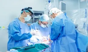 Khối u tim 'lắc lư' theo nhịp đập, nguy cơ gây đột quỵ.