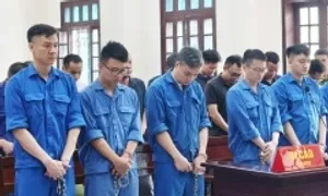 14 cán bộ hải quan Hải Phòng tiếp tay buôn lậu lại ra tòa